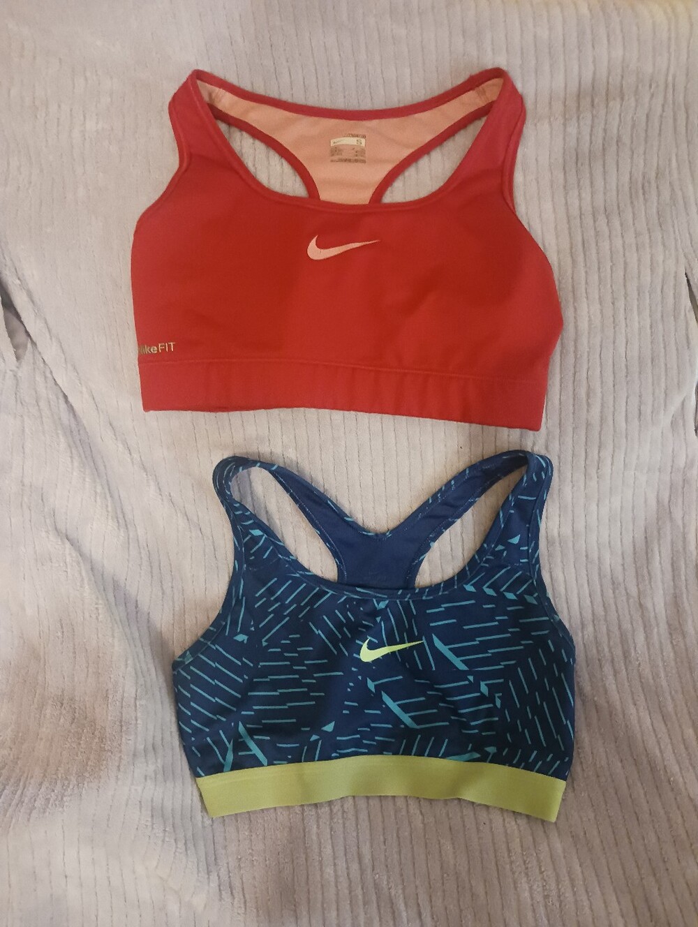 2 NIKE Sports Bras